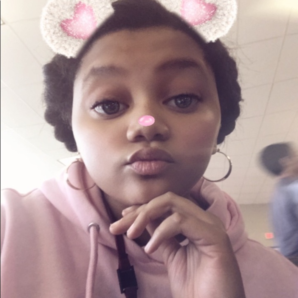 Meet your Posher, Kam